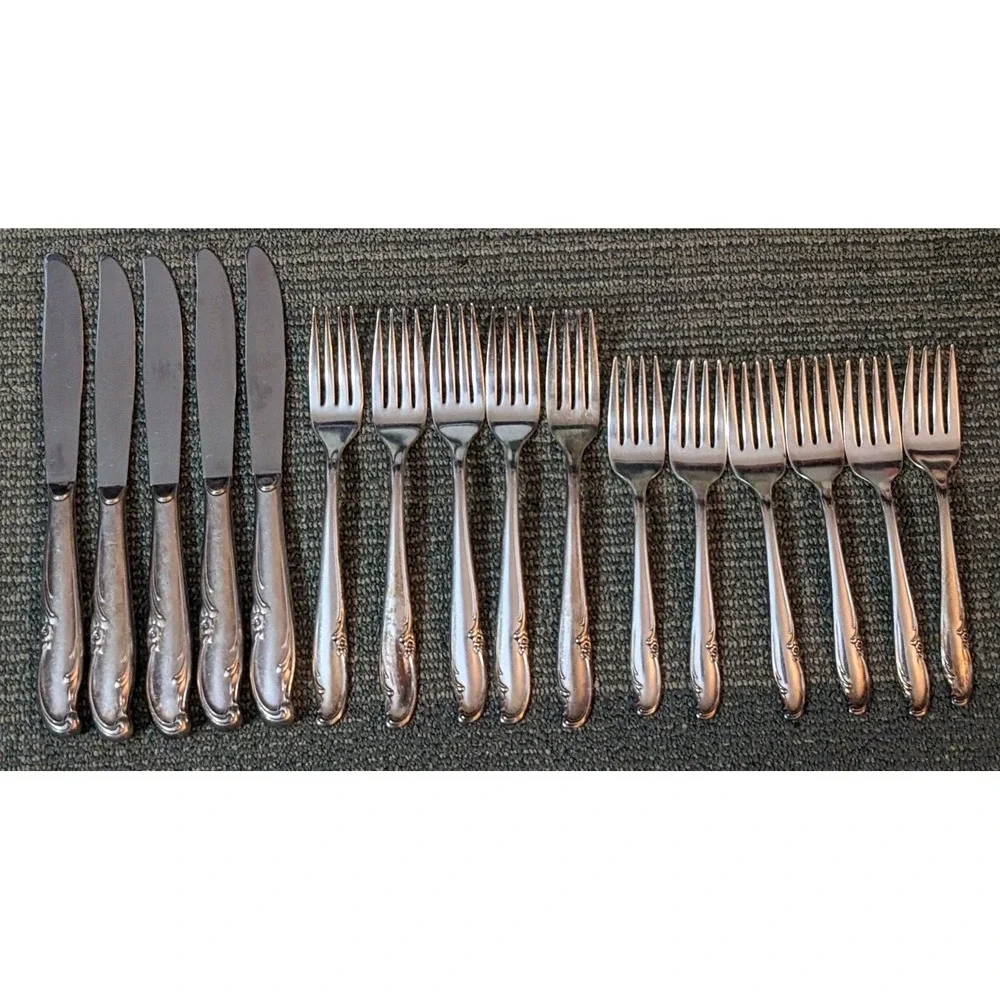 William Rogers & Co Allure Teatime Silverplate 45 pc Lot Flatware Extra Plate